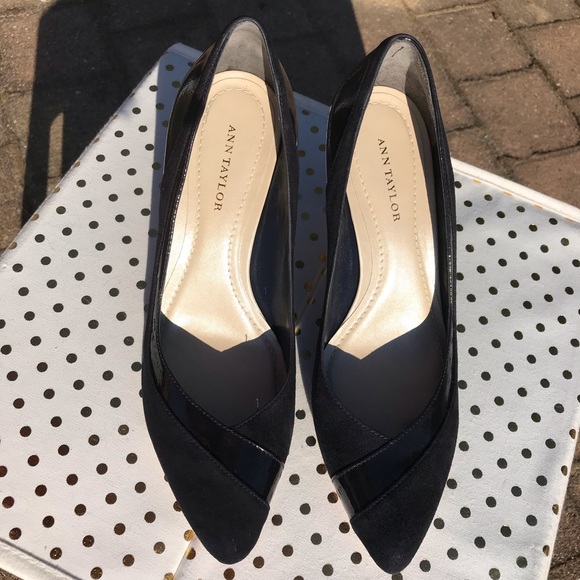Ann Taylor Pumps (6.5) - Picture 3 of 9